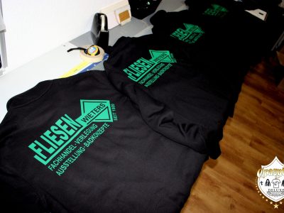 Firmenkleidung für Fliesen Wieters aus Himmelpforten