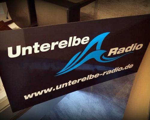 Aluverbundschild_Unterelbe_Radio2