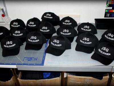 Caps fuer die JSG Distelrasen