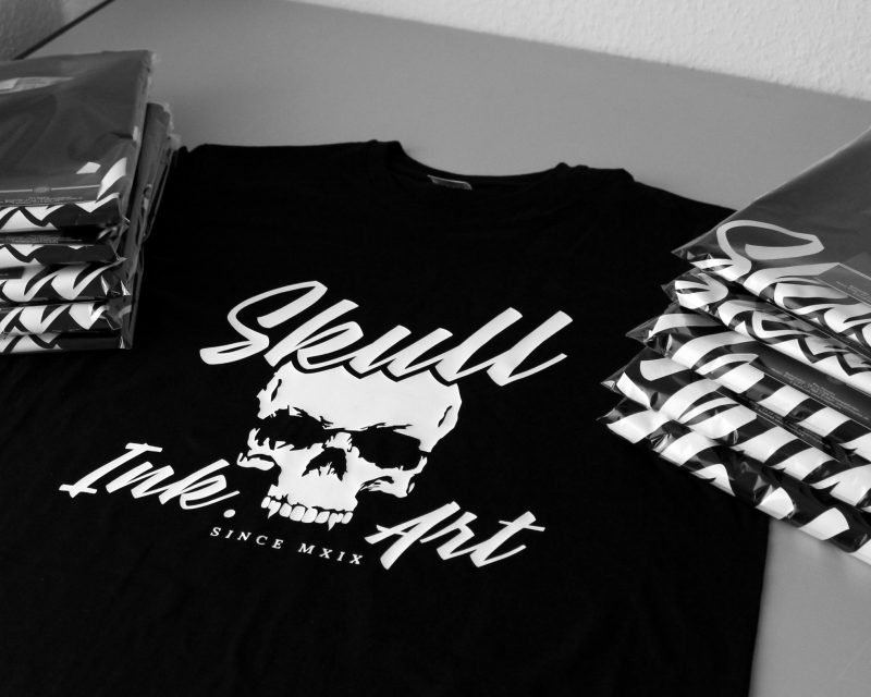 Textilien für das Tattoostudio Skull Ink. Art in Stade