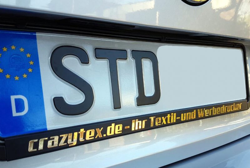Kennzeichenhalter mit Text-Beispiel