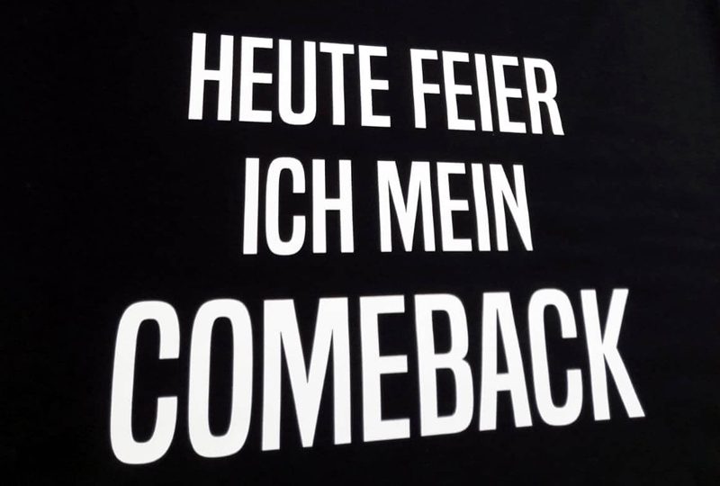 T-Shirts-mit-Partymotiv-für-Reisen-&-Veranstaltungen