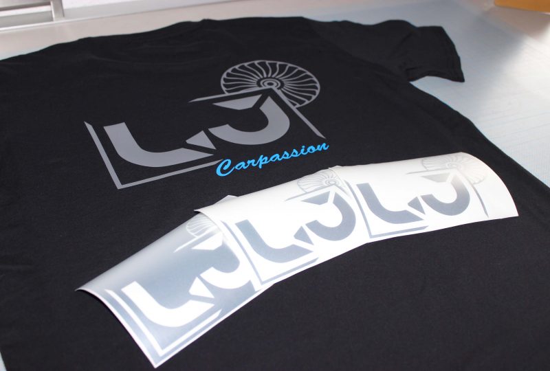 T-Shirts und Aufkleber für einen Tuning-Fan.