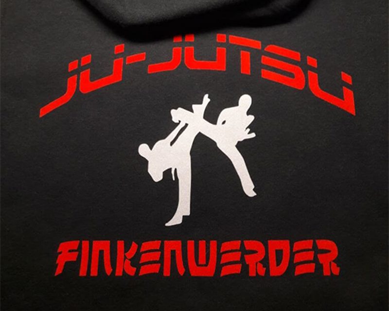 Vereinskleidung-für-den-JU-JUTSU-Verein-Finkenwerder