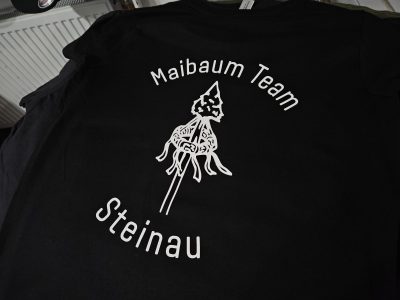 Textilien für das Maibaum Team Steinau