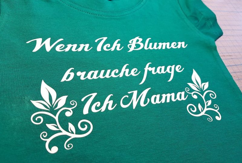 Wunschmotivdruck auf einem mitgebrachten Kindershirt